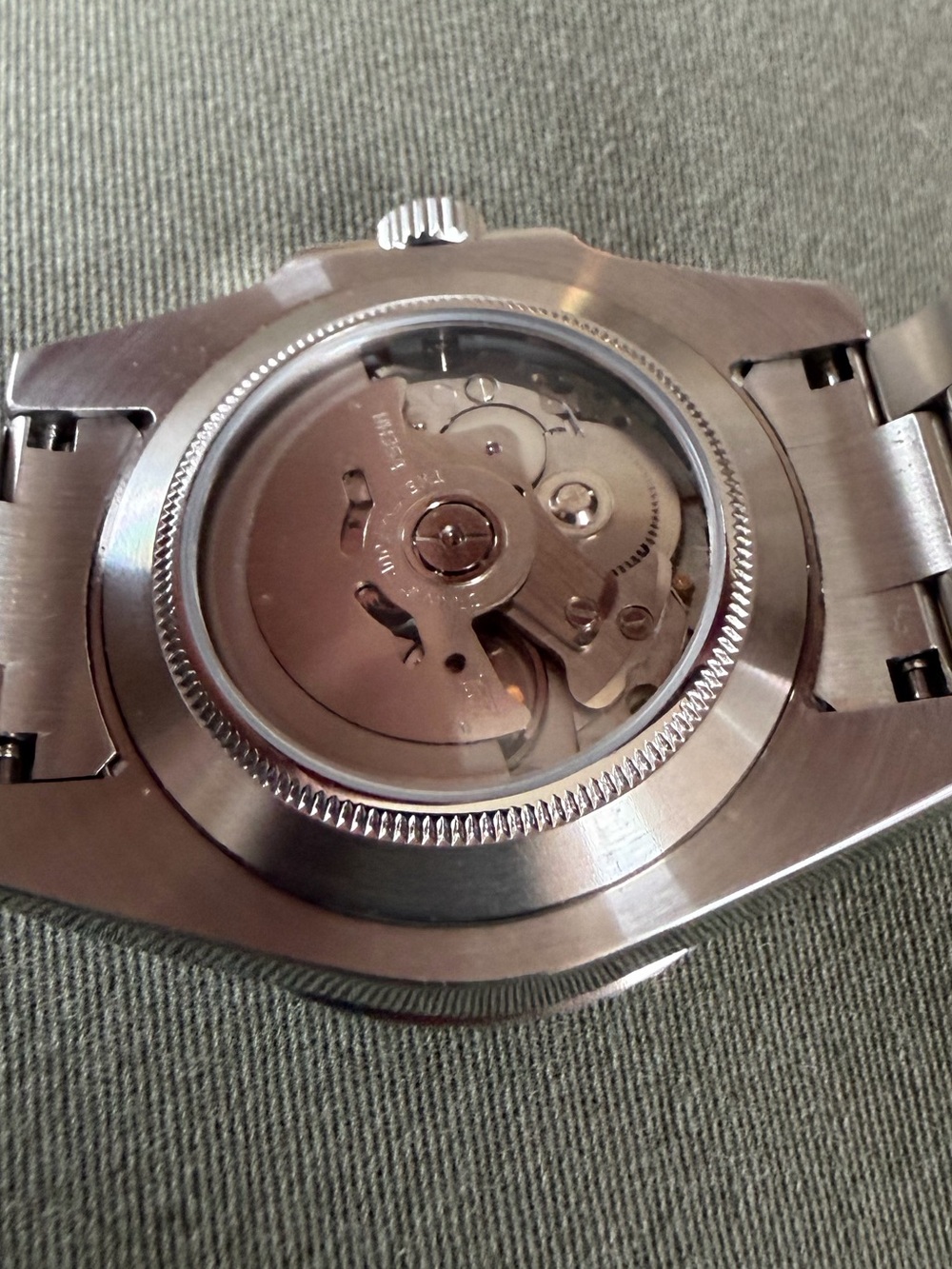 Seiko MOD automatic Submariner Style Green Bezel with green hands. 40mm case - Picture 4 of 6